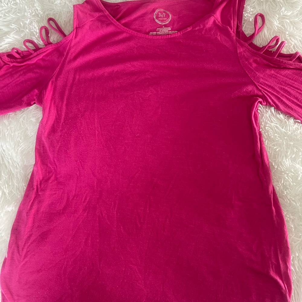 Women's Pink Top